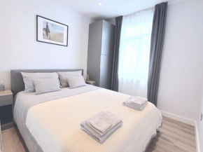 Cozy modern flat 20 minutes from Oxford street